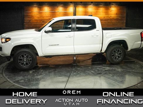 Used 2023 Toyota Tacoma SR5 w/ Technology Package AWD/4WD image 1