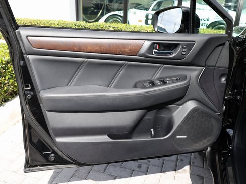 Used 2019 Subaru Outback 2.5i Limited image 11