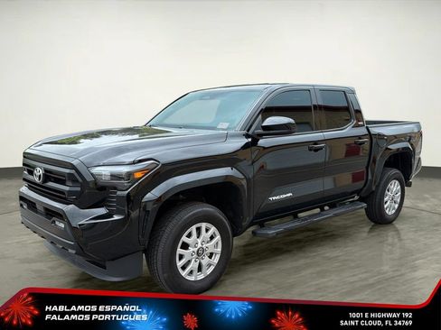 Used 2025 Toyota Tacoma SR5 RWD image 2