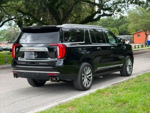 Used 2021 GMC Yukon XL Denali AWD/4WD image 8