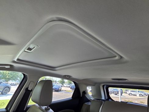 Used 2020 Ford EcoSport Titanium FWD image 9