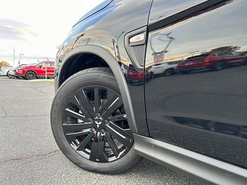 New 2025 Mitsubishi Outlander Sport LE image 9