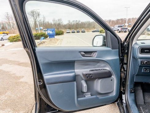 New 2026 Ford Maverick Lariat w/ Black Appearance Package image 24