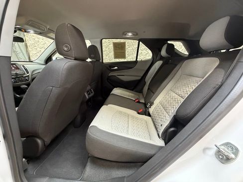 Used 2022 Chevrolet Equinox LT image 12