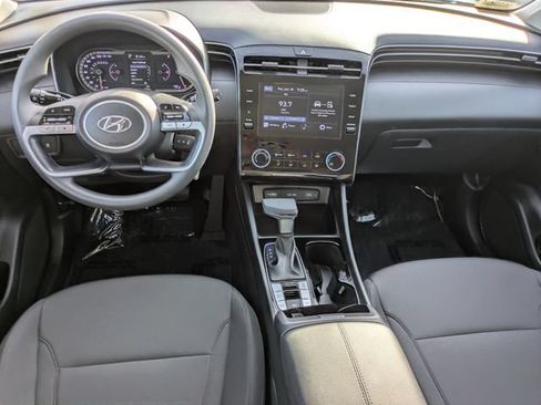 Used 2023 Hyundai Tucson SE FWD image 15