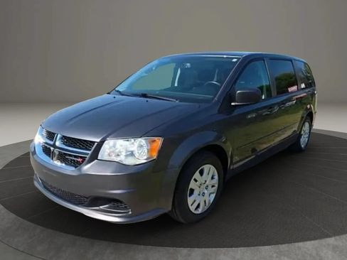 Used 2017 Dodge Grand Caravan SE w/ Power Window Group FWD image 3