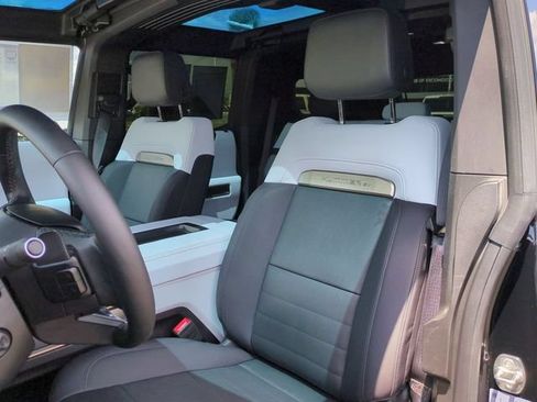 Used 2024 GMC Hummer EV 2X AWD/4WD image 19