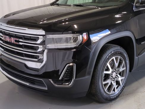 Used 2023 GMC Acadia SLE w/ Driver Convenience Package image 14