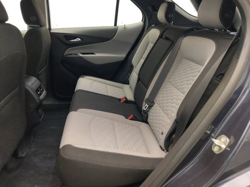 Used 2019 Chevrolet Equinox LS FWD image 18