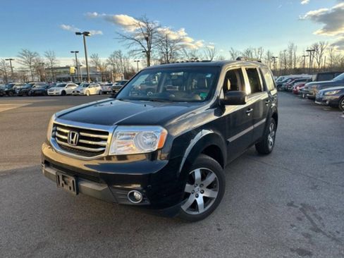 Used 2013 Honda Pilot Touring image 1