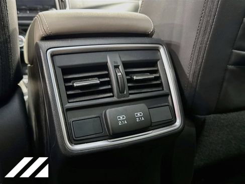 Used 2020 Subaru Forester Limited w/ Popular Package #3 AWD/4WD image 29