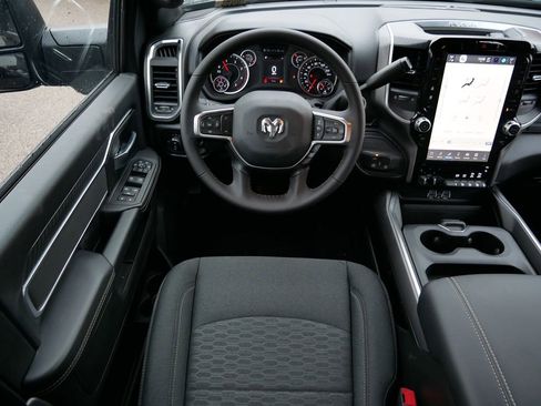 New 2026 RAM 2500 Big Horn AWD/4WD image 15