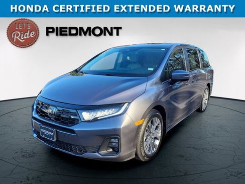 Used 2025 Honda Odyssey Touring image 1