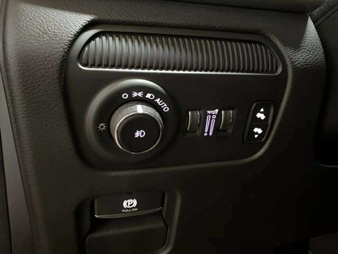 Used 2024 Jeep Wagoneer Series II w/ Premium Group I AWD/4WD image 33