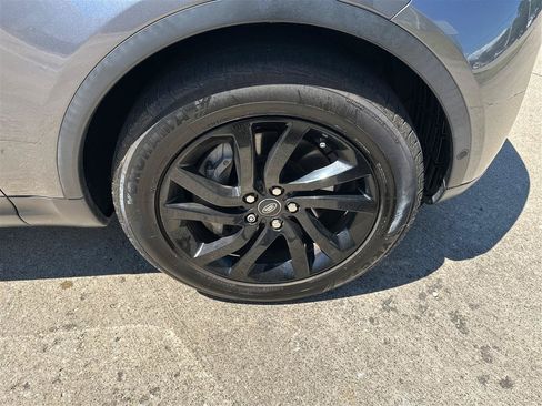 Used 2018 Land Rover Discovery HSE AWD/4WD image 27