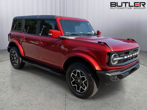 Certified 2024 Ford Bronco Outer Banks AWD/4WD image 8