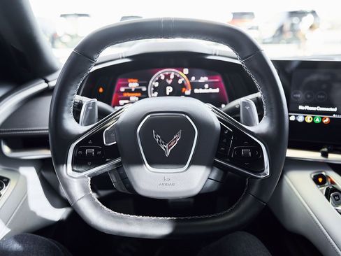 Used 2022 Chevrolet Corvette Stingray w/ Z51 Performance Package image 28