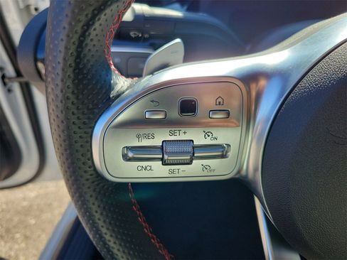 Used 2022 Mercedes-Benz A 220 4MATIC image 19