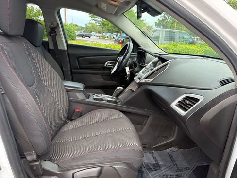 Used 2013 GMC Terrain SLE FWD image 30