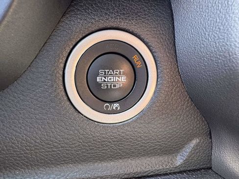 Used 2022 RAM 1500 Big Horn AWD/4WD image 22