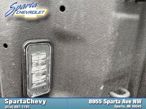 Used 2022 Chevrolet Silverado 1500 LT image 9