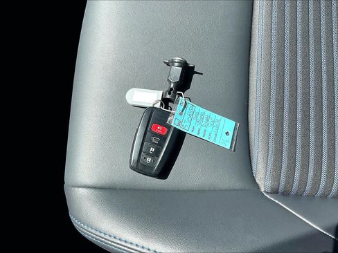 Certified 2025 Toyota RAV4 XSE AWD/4WD image 15