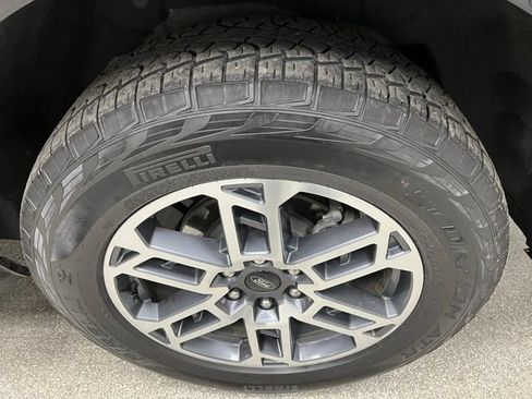 Used 2025 Ford Expedition Max Active AWD/4WD image 18