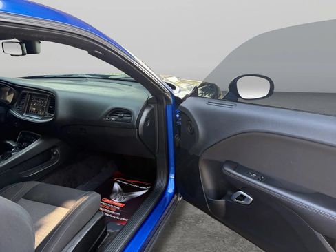 Used 2018 Dodge Challenger R/T RWD image 17