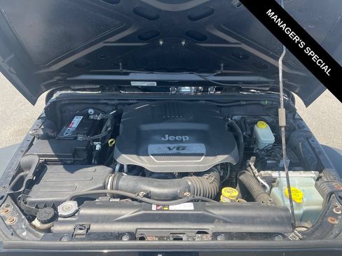 Used 2014 Jeep Wrangler Sport AWD/4WD image 9