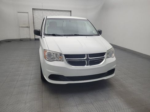 Used 2016 Dodge Grand Caravan SE w/ Quick Order Package 29E SE FWD image 14