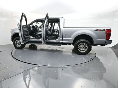 Used 2021 Ford F350 Lariat w/ Chrome Package image 38