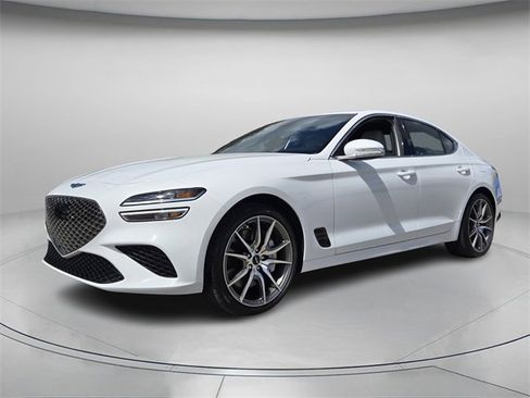 Used 2025 Genesis G70 2.5T image 1