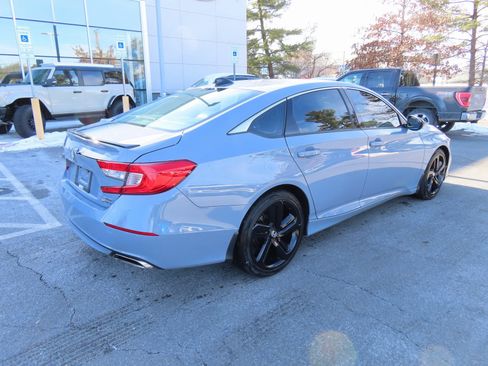 Used 2022 Honda Accord Sport image 5