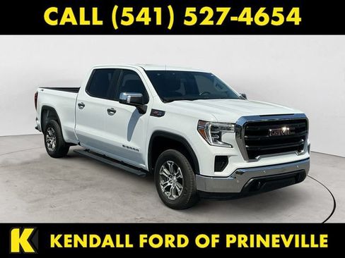 Used 2021 GMC Sierra 1500 4x4 Crew Cab w/ Sierra Value Package image 3