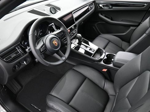 New 2026 Porsche Macan S AWD/4WD image 4