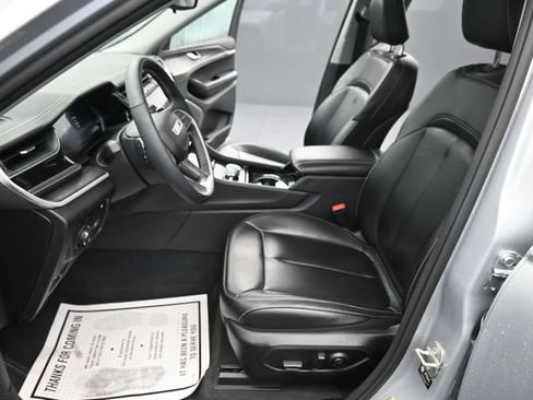 Used 2023 Jeep Grand Cherokee 4WD 4xe image 14