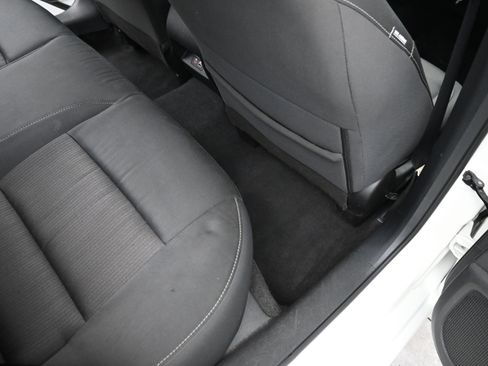 Used 2024 Nissan Altima 2.5 SV image 18