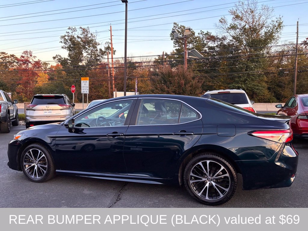 Used 2019 Toyota Camry SE FWD image 4