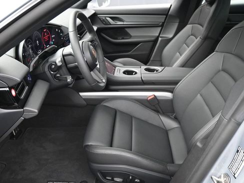 Certified 2025 Porsche Taycan image 5