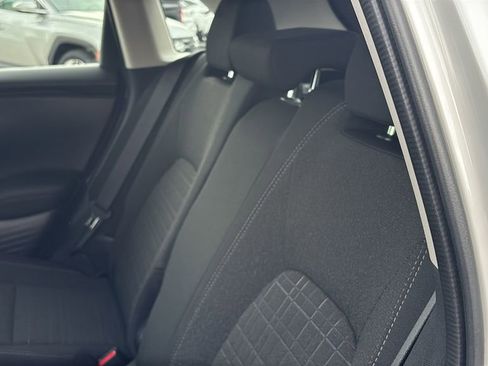 Certified 2026 Honda HR-V LX image 30