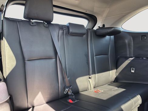 Used 2021 Toyota Highlander Platinum image 13