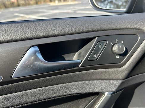 Used 2019 Volkswagen GTI Rabbit Edition image 51