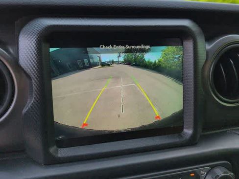 Used 2022 Jeep Wrangler Unlimited Sport AWD/4WD image 29