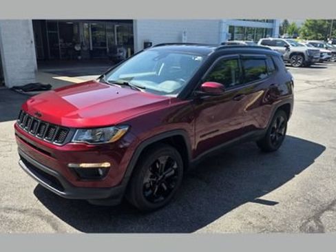 Used 2021 Jeep Compass Latitude AWD/4WD image 1
