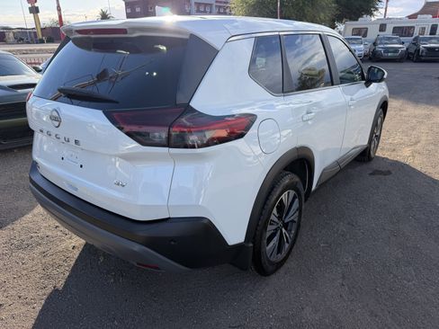 Used 2023 Nissan Rogue SV FWD image 5