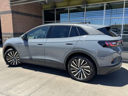 Used 2024 Volkswagen ID.4 S image 5