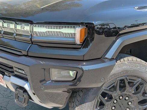 New 2025 GMC Hummer EV 2X image 3