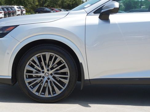 Certified 2024 Lexus RX 350 FWD w/ Convenience Package image 10