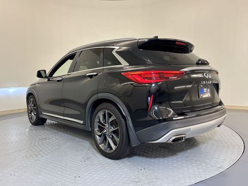 Used 2019 INFINITI QX50 Essential w/ Sensory Package image 3