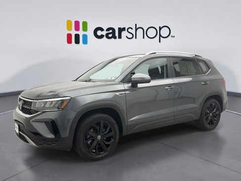 Used 2023 Volkswagen Taos SE w/ Panoramic Sunroof Package image 1
